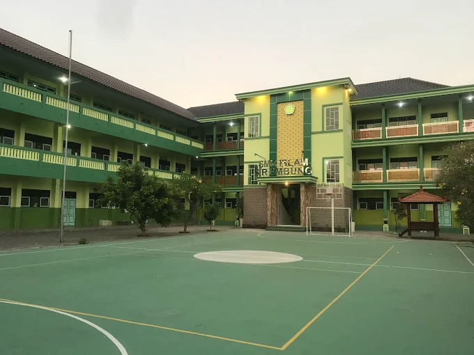 Gedung SMK Islam Krembung